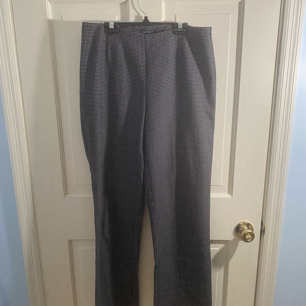 Bentley A Black/White Polka Dot Slacks Size 10